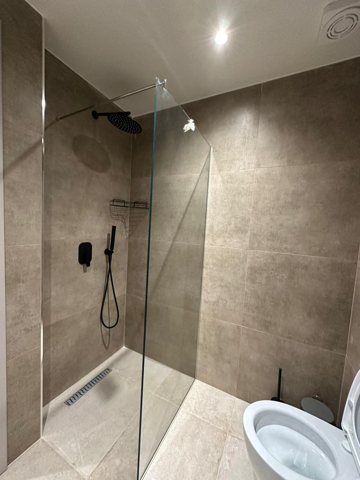 Oni Rooms Saranda 外观 照片