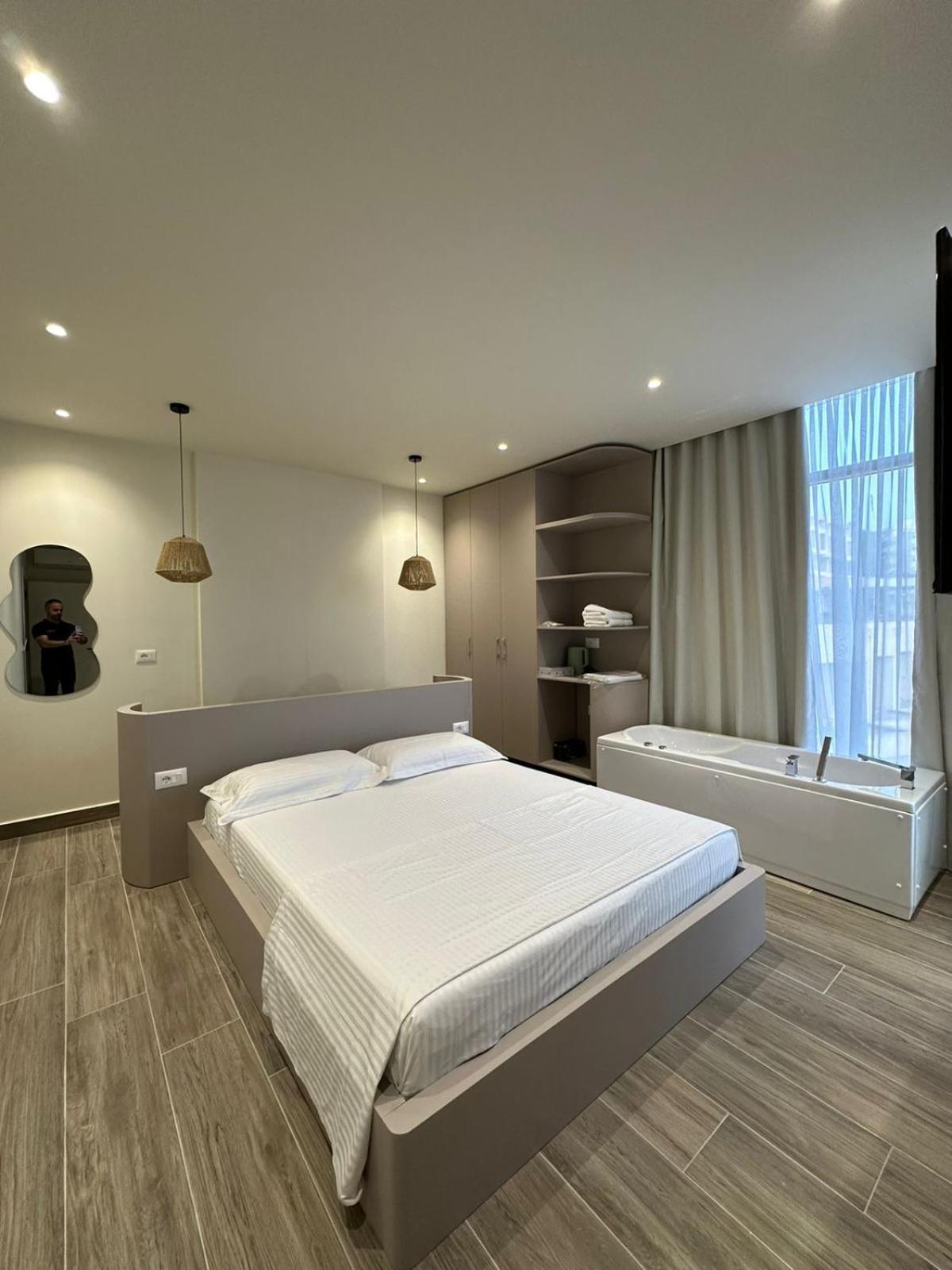 Oni Rooms Saranda 外观 照片