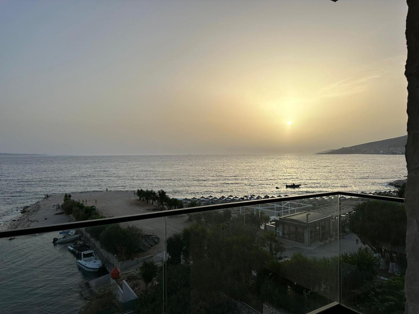 Oni Rooms Saranda 外观 照片